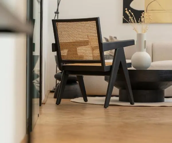 Josef's I Deluxe In Ideal Location Apartment