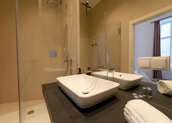 Josef's I Deluxe In Ideal Location Apartment *